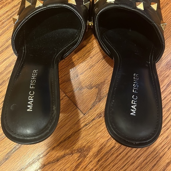 Marc Fisher Woman’s Black Slip On Heels Size 8 - Picture 5 of 7